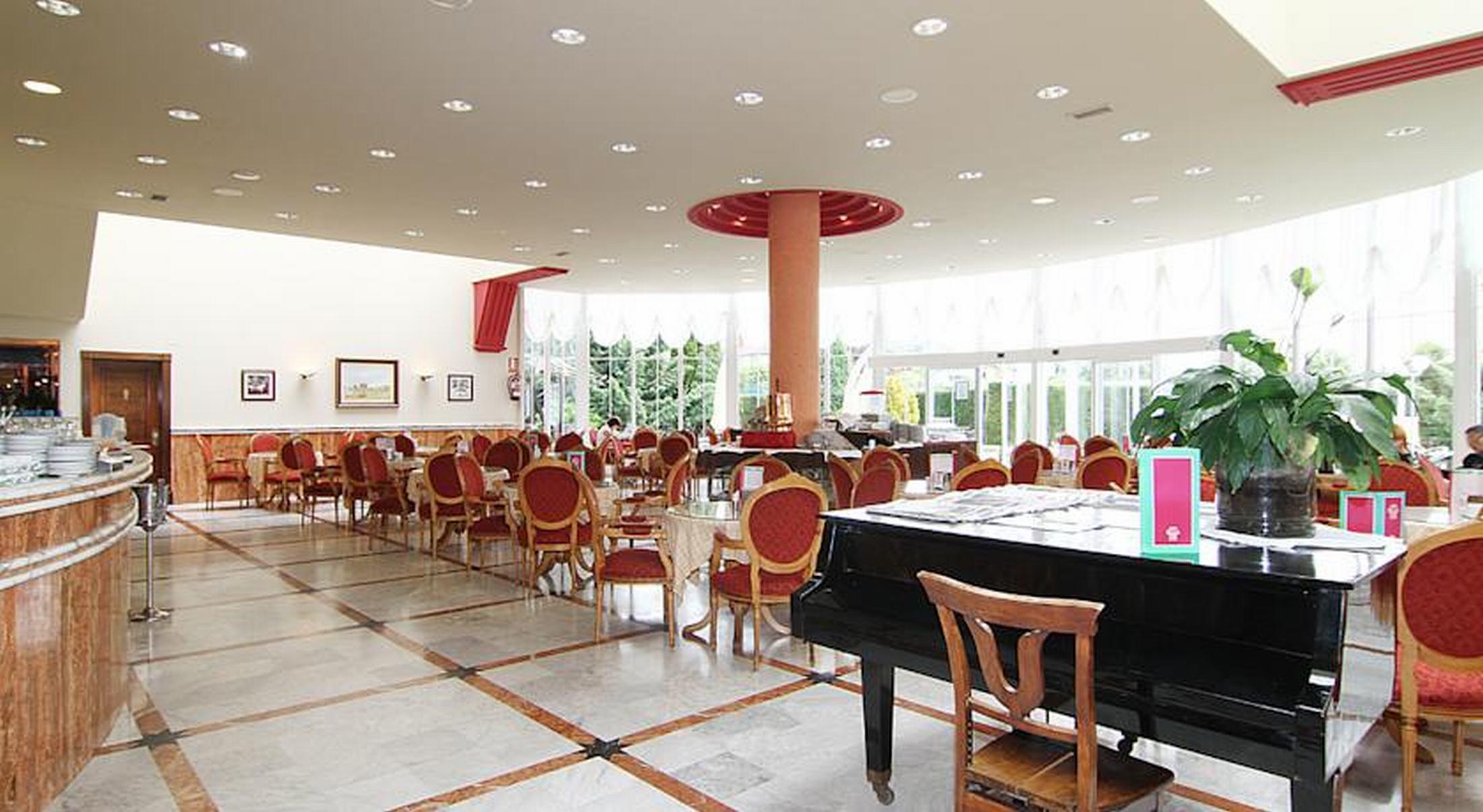 Hotel Begona Park Хихон Ресторан фото